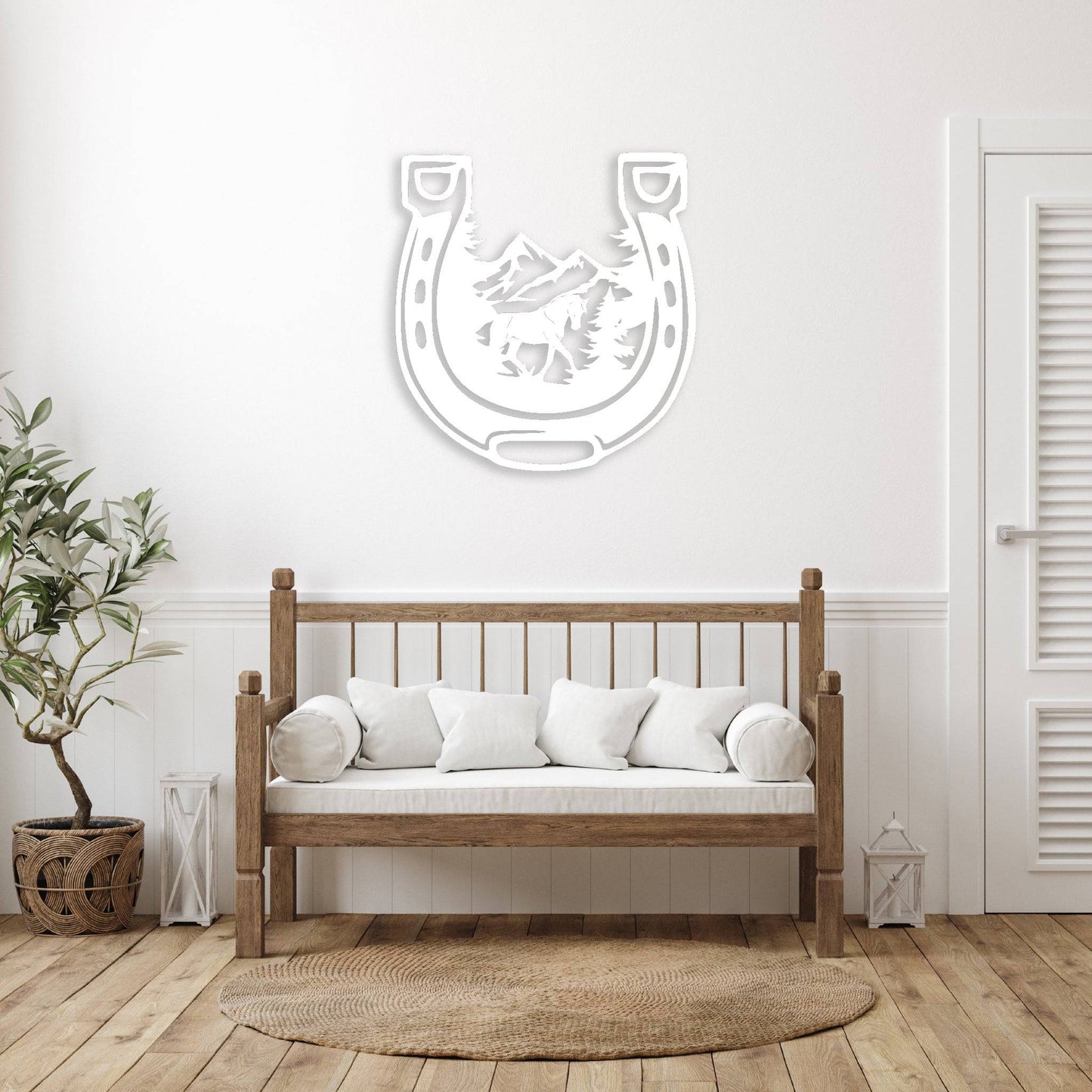 Charming Horseshoe Metal Wall Art for Rustic Decor