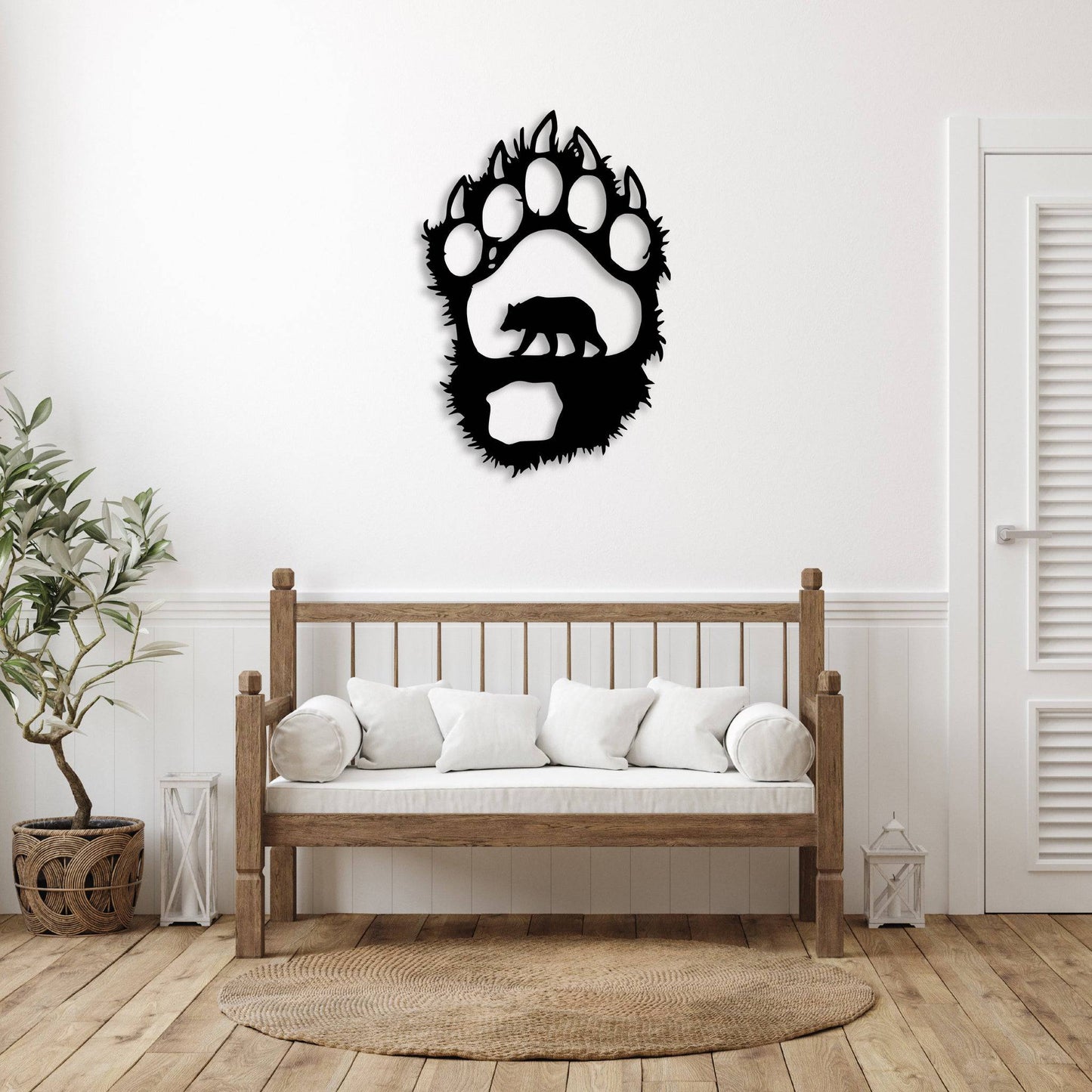 Captivating Bear Paw Metal Wall Décor